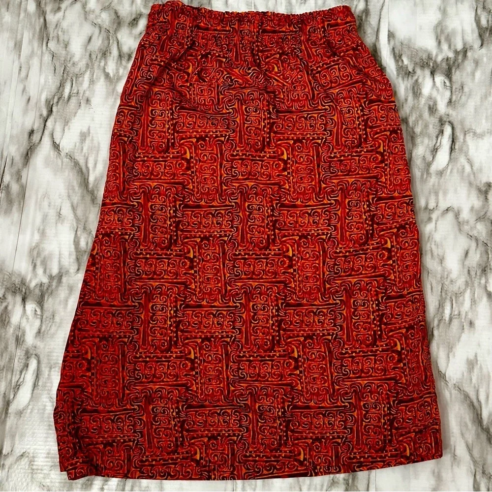 Vibrant Red Swim Trunks with Abstract Pattern Mad Iguana Sz 3XL Beachy Summer